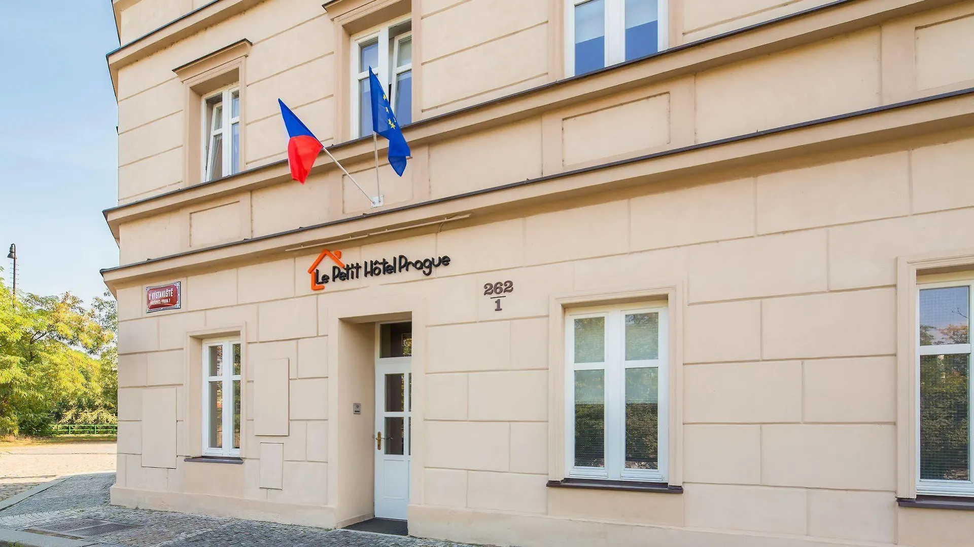 Le Petit Hotel Prague